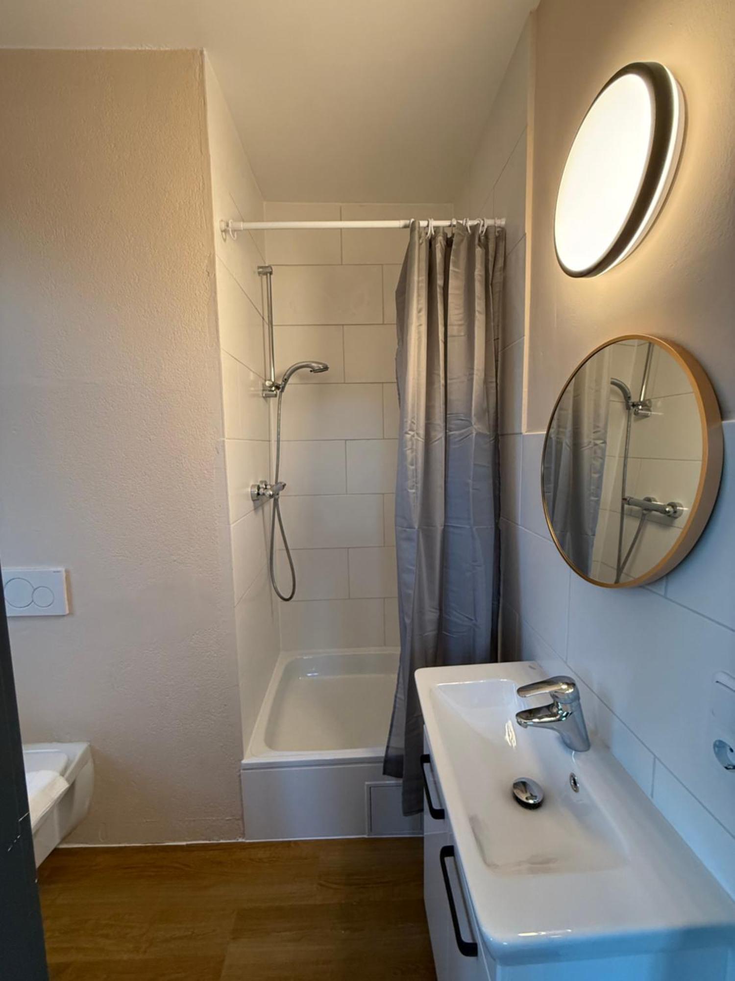 Crown Living Villa Blumenau Studios, Smarttv, Parkplatz Lustenau Zewnętrze zdjęcie