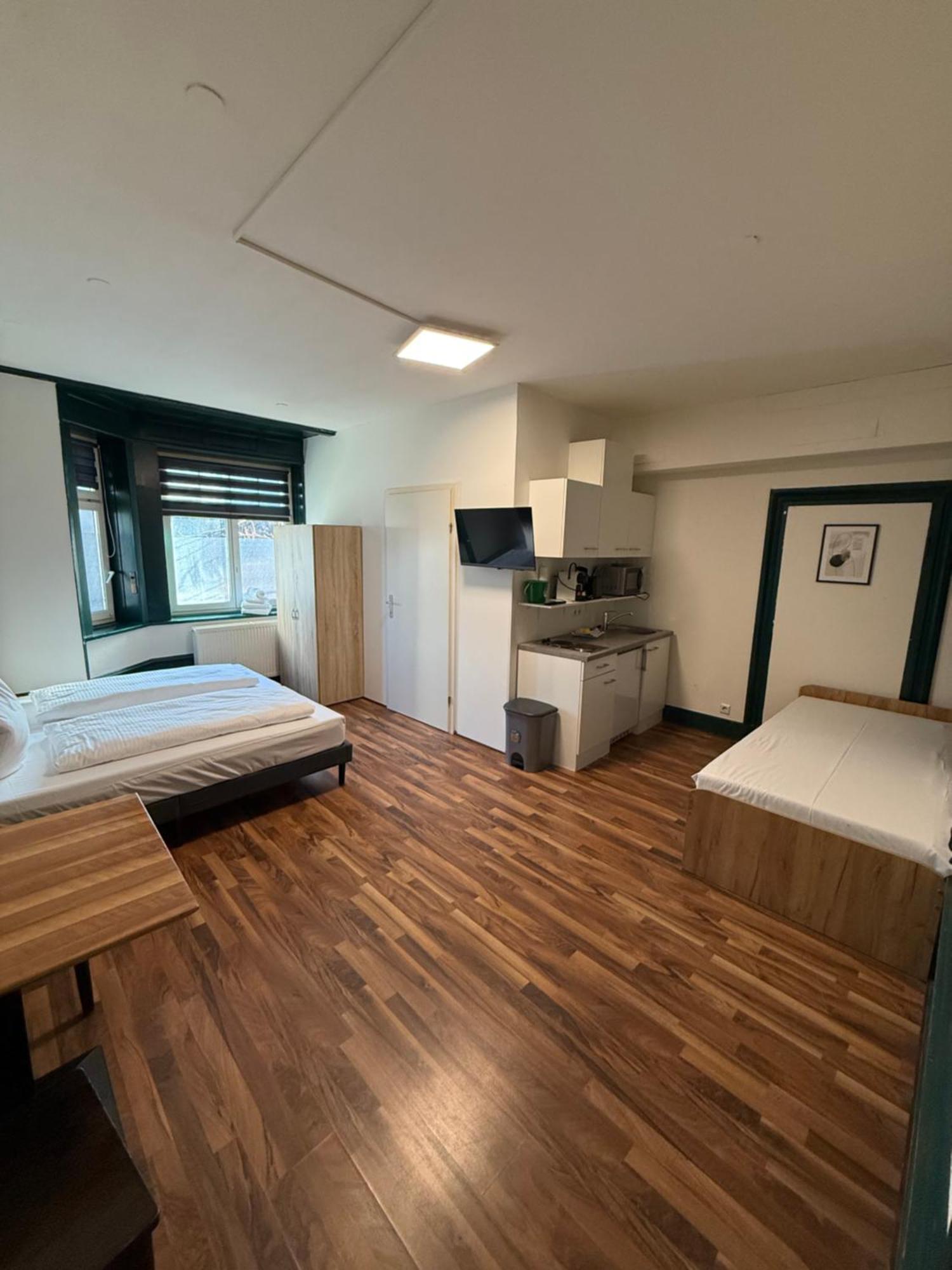 Crown Living Villa Blumenau Studios, Smarttv, Parkplatz Lustenau Zewnętrze zdjęcie