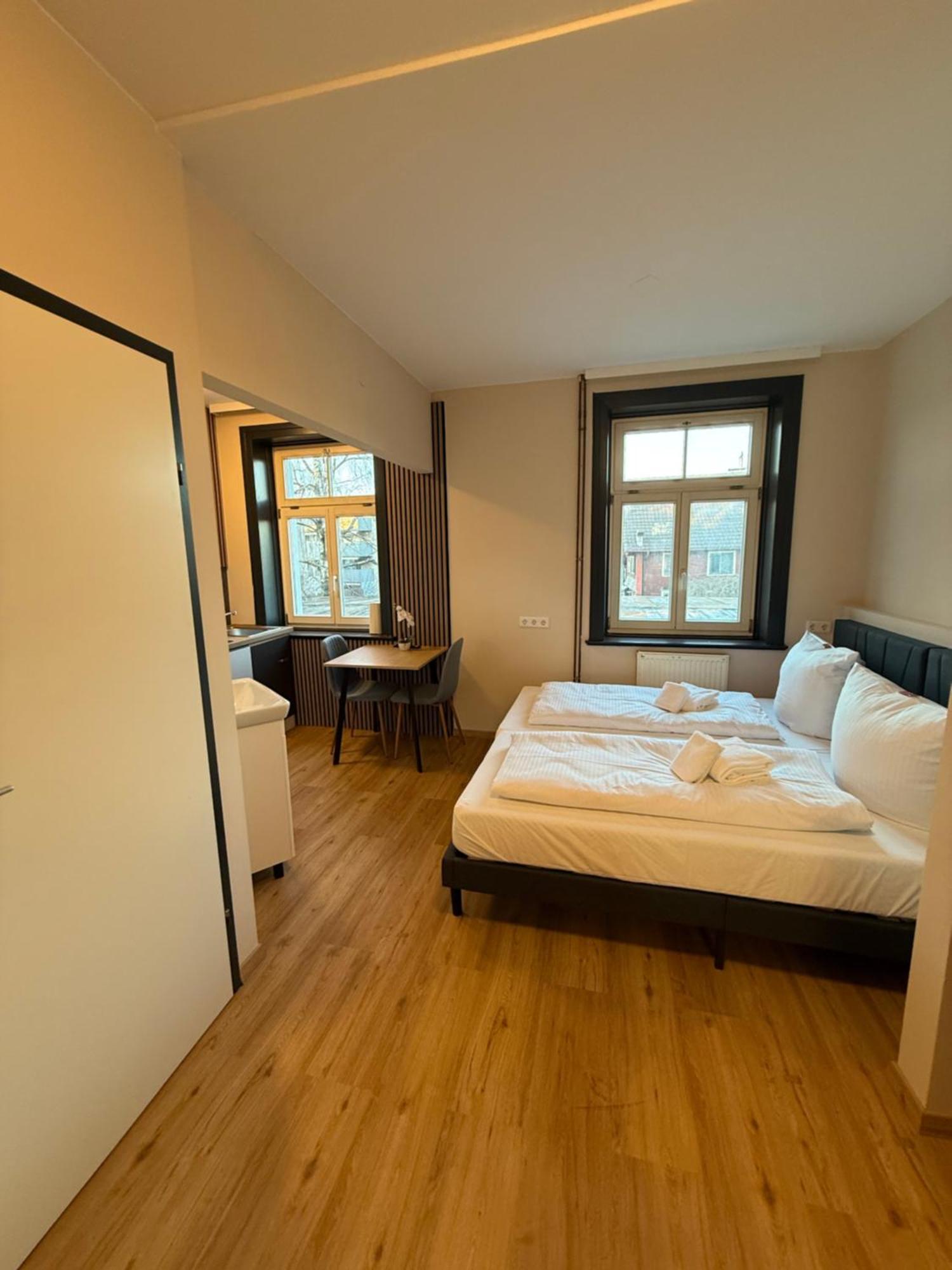 Crown Living Villa Blumenau Studios, Smarttv, Parkplatz Lustenau Zewnętrze zdjęcie