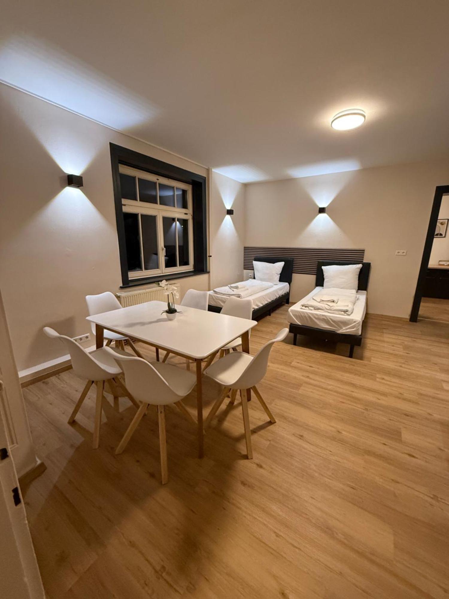 Crown Living Villa Blumenau Studios, Smarttv, Parkplatz Lustenau Zewnętrze zdjęcie