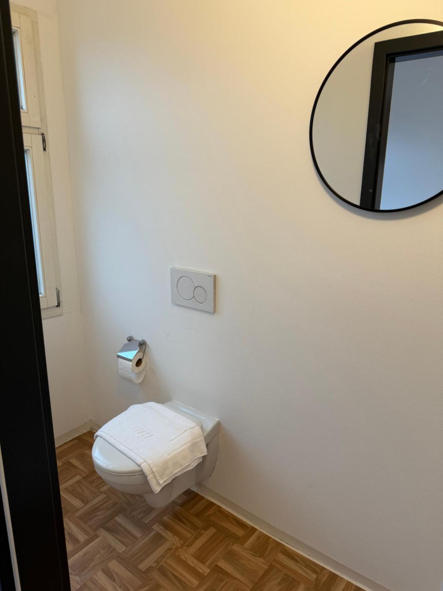 Crown Living Villa Blumenau Studios, Smarttv, Parkplatz Lustenau Zewnętrze zdjęcie